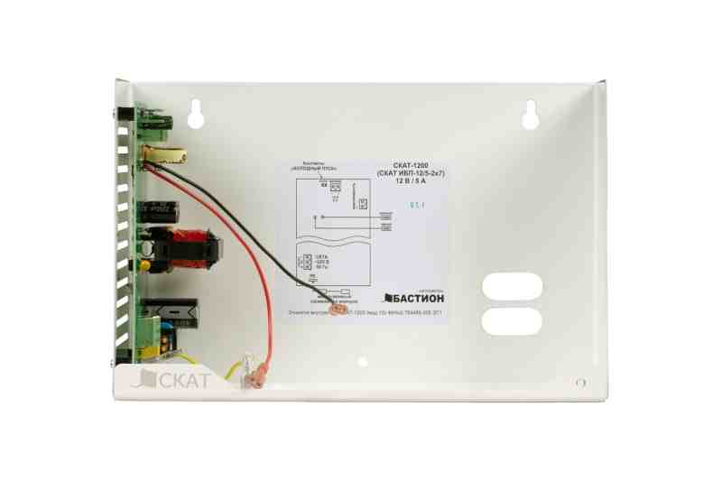 СКАТ-1200 (СКАТ ИБП-12/5-2x7) источник питания 12 В, 5А, корпус под АКБ 2х7Ач или 1х17Ач